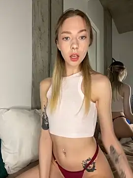 Snapshot of _urbestie_ chatting on September 2025 11:17:02 PM  urbestie  online show from September 2025 11:17:02 PM