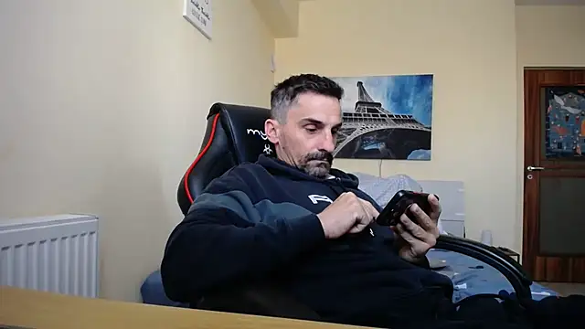 amydamarw online show from April 2026 06:43:02 AM