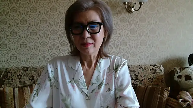 Elegant00Lady online show from October 2025 03:10:02 AM