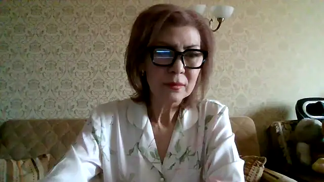 Elegant00Lady online show from February 2026 05:34:02 AM