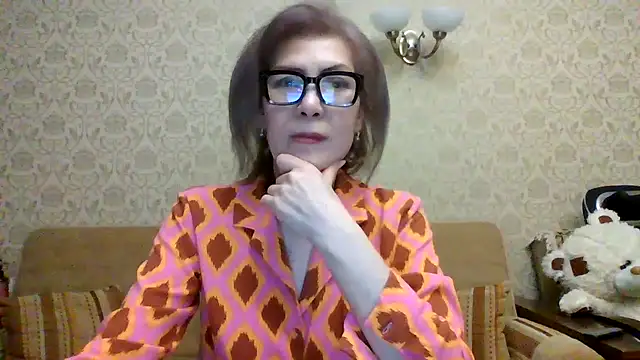 Elegant00Lady online show from February 2026 03:55:01 PM