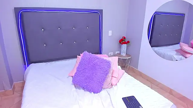 emma lye online show from January 2025 06:27:01 PM