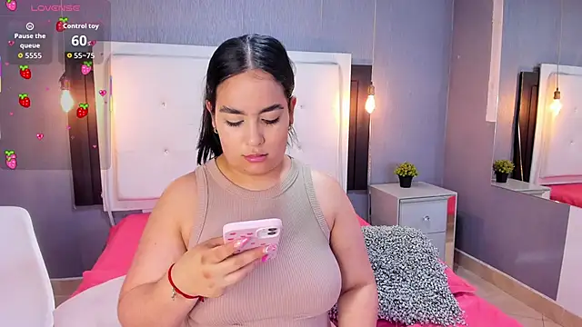 emma lye online show from February 2026 09:12:02 PM