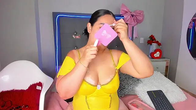 emma lye online show from March 2026 09:04:02 PM