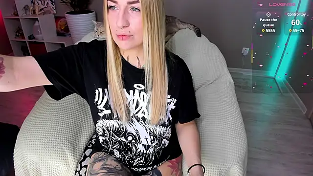 Tanya Acid online show from March 2025 04:25:02 AM