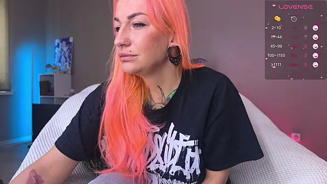 Snapshot of Tanya_Acid chatting on May 2026 04:26:01 PM Tanya Acid online show from May 2026 04:26:01 PM