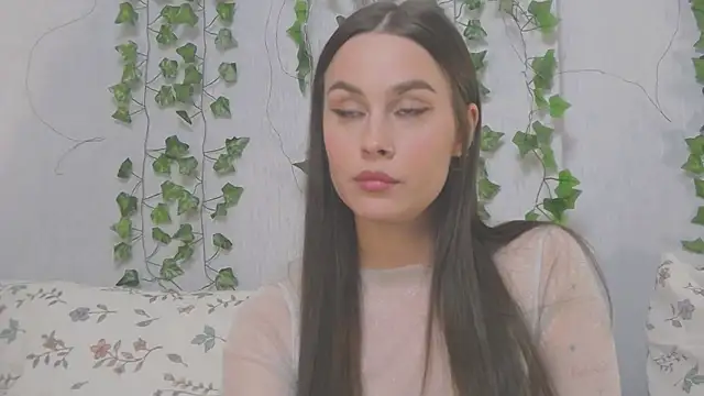 Snapshot of MiaNell chatting on March 2025 11:24:02 PM MiaNell online show from March 2025 11:24:02 PM