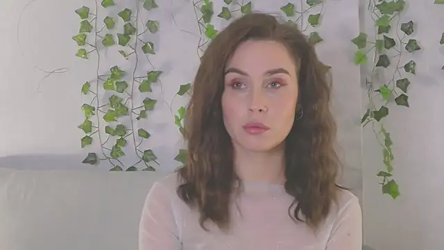 Snapshot of MiaNell chatting on March 2025 10:34:02 PM MiaNell online show from March 2025 10:34:02 PM