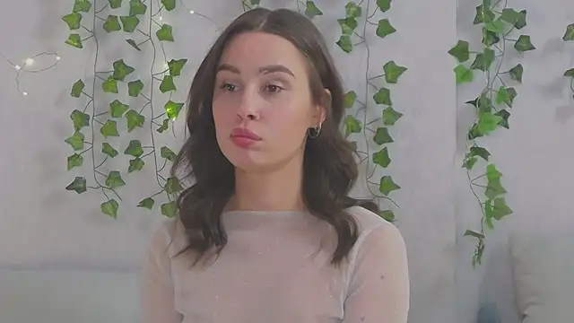 Snapshot of MiaNell chatting on March 2025 01:07:01 AM MiaNell online show from March 2025 01:07:01 AM