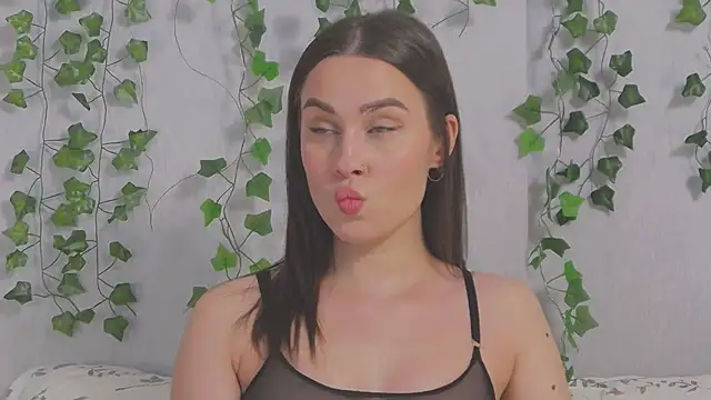 Snapshot of MiaNell chatting on March 2025 12:37:02 AM MiaNell online show from March 2025 12:37:02 AM