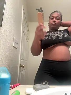 Snapshot of Prettynthick12 chatting on March 2026 03:00:02 AM Prettynthick12 online show from March 2026 03:00:02 AM