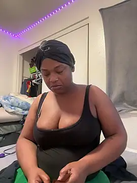 Snapshot of Prettynthick12 chatting on June 2026 08:55:02 PM Prettynthick12 online show from June 2026 08:55:02 PM