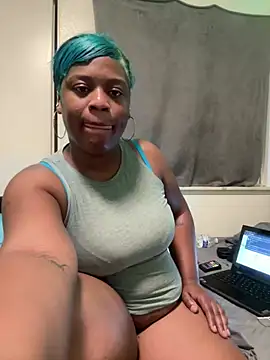 Snapshot of Prettynthick12 chatting on June 2026 08:56:01 AM Prettynthick12 online show from June 2026 08:56:01 AM