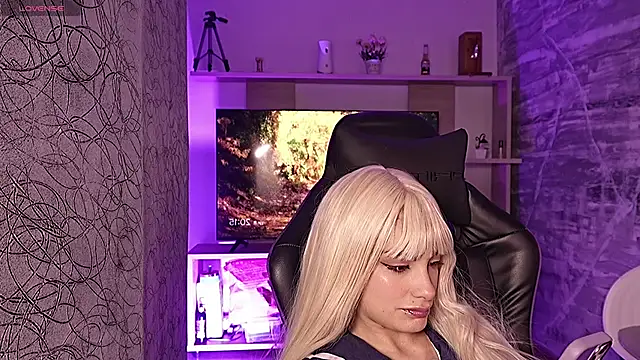 Melany Luv online show from February 2026 01:15:01 AM