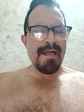 Snapshot of SbasTone_Muscle chatting on May 2026 02:33:02 PM SbasTone Muscle online show from May 2026 02:33:02 PM