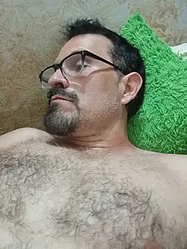 Snapshot of SbasTone_Muscle chatting on May 2026 01:11:02 AM SbasTone Muscle online show from May 2026 01:11:02 AM