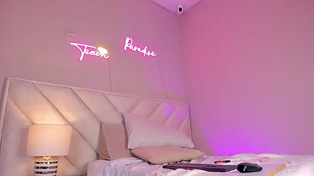  angela x online show from March 2025 04:22:01 PM