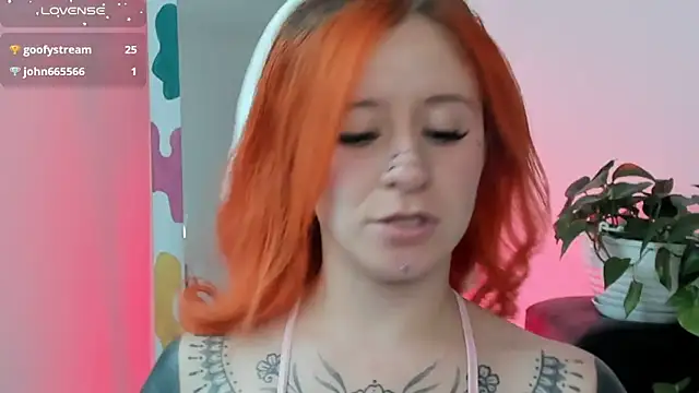 Daarlene online show from March 2025 10:07:02 PM