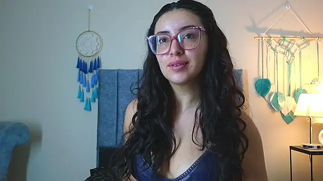 EvoletFMK online show from November 2025 03:11:01 PM