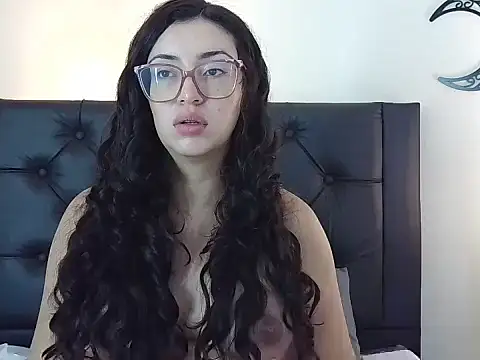 EvoletFMK online show from April 2026 07:07:02 PM