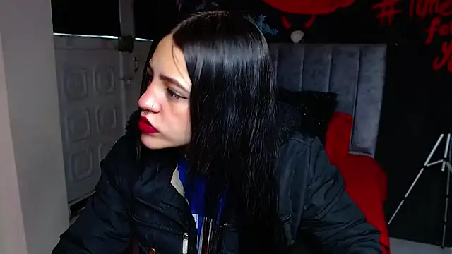 Violettasquirt online show from March 2026 01:48:02 PM