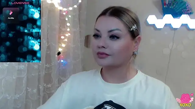 Snapshot of JewellKiss7 chatting on April 2026 06:03:02 PM JewellKiss7 online show from April 2026 06:03:02 PM