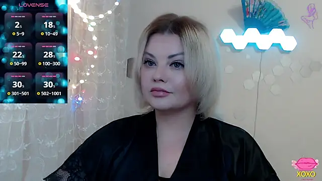 Snapshot of JewellKiss7 chatting on May 2026 04:01:02 PM JewellKiss7 online show from May 2026 04:01:02 PM