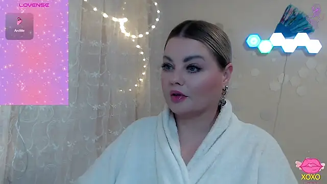 Snapshot of JewellKiss7 chatting on May 2026 02:13:02 PM JewellKiss7 online show from May 2026 02:13:02 PM