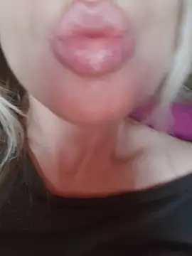 Linda 999 online show from January 2025 09:57:02 AM