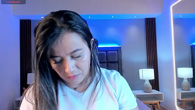 Susann Ross online show from September 2025 11:10:01 AM