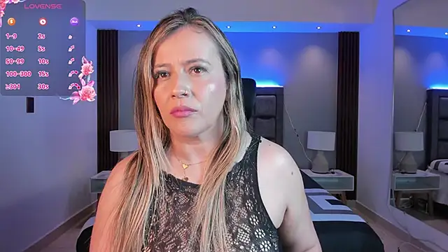 Snapshot of Susann_Ross chatting on January 2026 11:26:01 AM Susann Ross online show from January 2026 11:26:01 AM