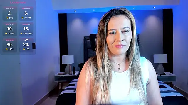 Snapshot of Susann_Ross chatting on February 2026 10:52:02 AM Susann Ross online show from February 2026 10:52:02 AM