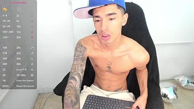 Damon  333 online show from February 2025 11:48:02 PM