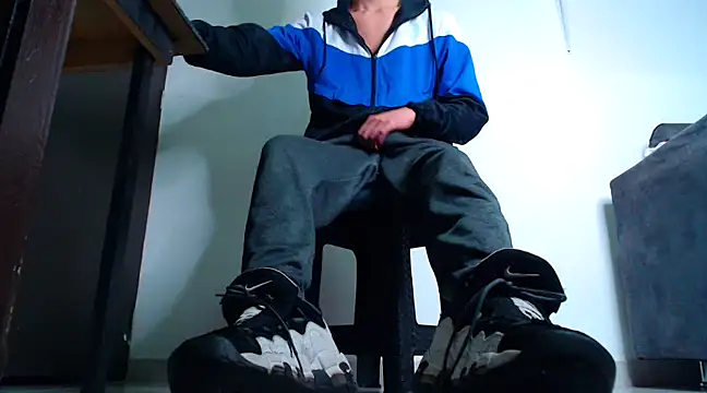 mastersmits online show from February 2025 04:43:01 AM