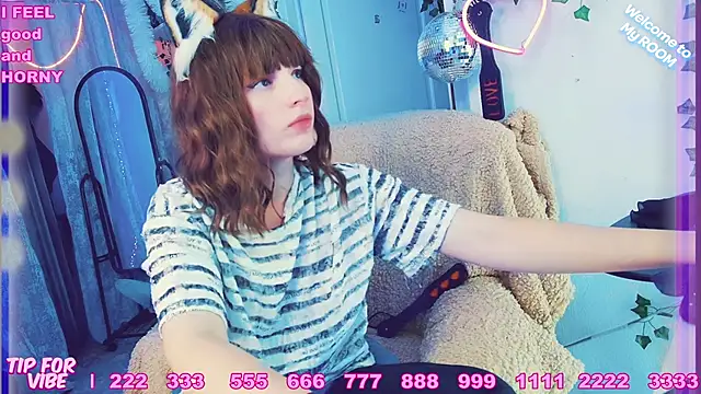 Snapshot of Toxic_Ellies chatting on December 2024 04:21:01 PM Toxic Ellies online show from December 2024 04:21:01 PM