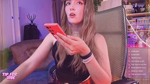 Snapshot of Toxic_Ellies chatting on September 2025 02:16:02 PM Toxic Ellies online show from September 2025 02:16:02 PM