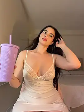 Mavi Coless online show from July 2026 02:18:01 AM