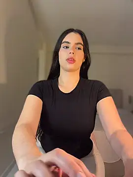Mavi Coless online show from July 2026 02:38:01 AM