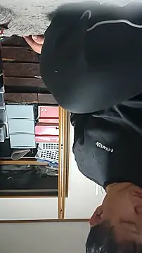 07YUKIO online show from November 2025 09:08:02 AM