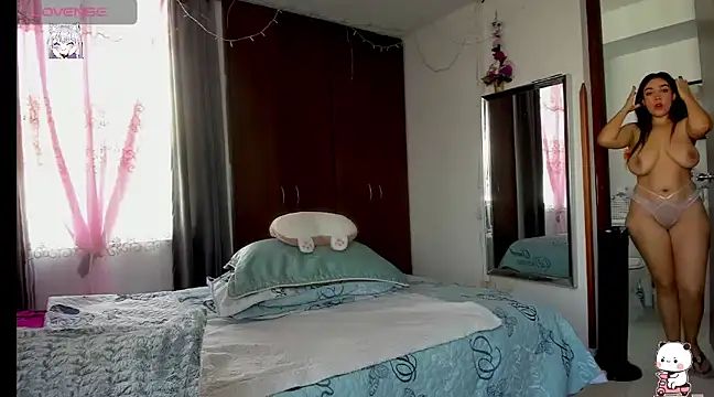 HARLEYNAPIER online show from January 2025 02:53:02 PM