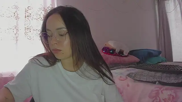 HARLEYNAPIER online show from March 2026 04:10:02 PM