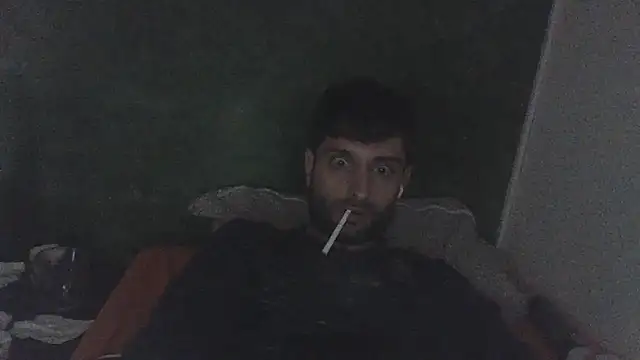 Snapshot of Xtremem00d chatting on December 2025 10:11:02 AM Xtremem00d online show from December 2025 10:11:02 AM