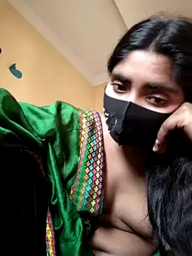 Snapshot of Lina-Rose chatting on March 2025 10:57:01 AM Lina-Rose online show from March 2025 10:57:01 AM