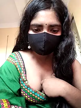Snapshot of Lina-Rose chatting on September 2025 01:32:02 AM Lina-Rose online show from September 2025 01:32:02 AM