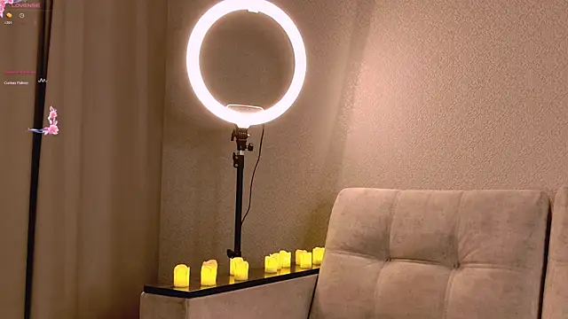 Alice  grace online show from October 2025 11:34:01 PM