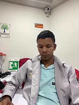 Onel9701 online show from April 2026 06:05:02 PM