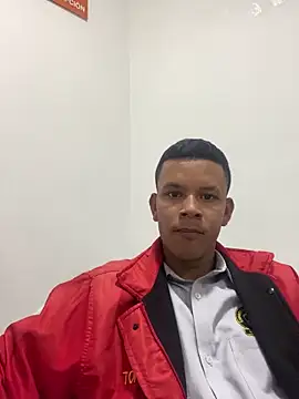 Onel9701 online show from April 2026 07:07:02 PM