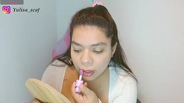 yulissa18 online show from May 2026 11:54:01 PM
