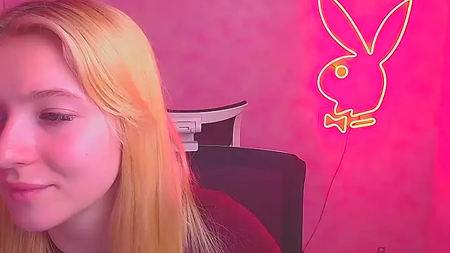 Milka kiss  online show from February 2025 03:53:01 PM