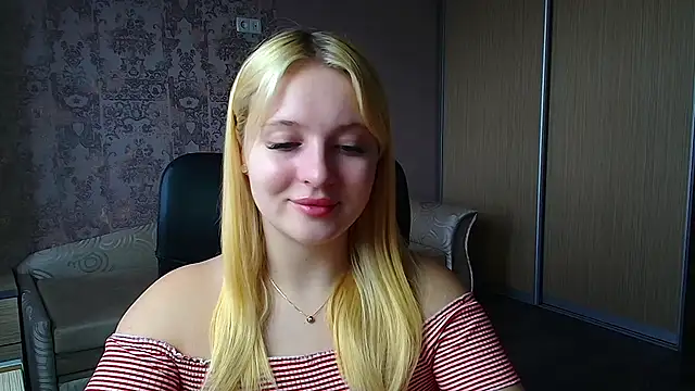 Snapshot of Milka_kiss_ chatting on April 2026 10:52:02 AM Milka kiss online show from April 2026 10:52:02 AM